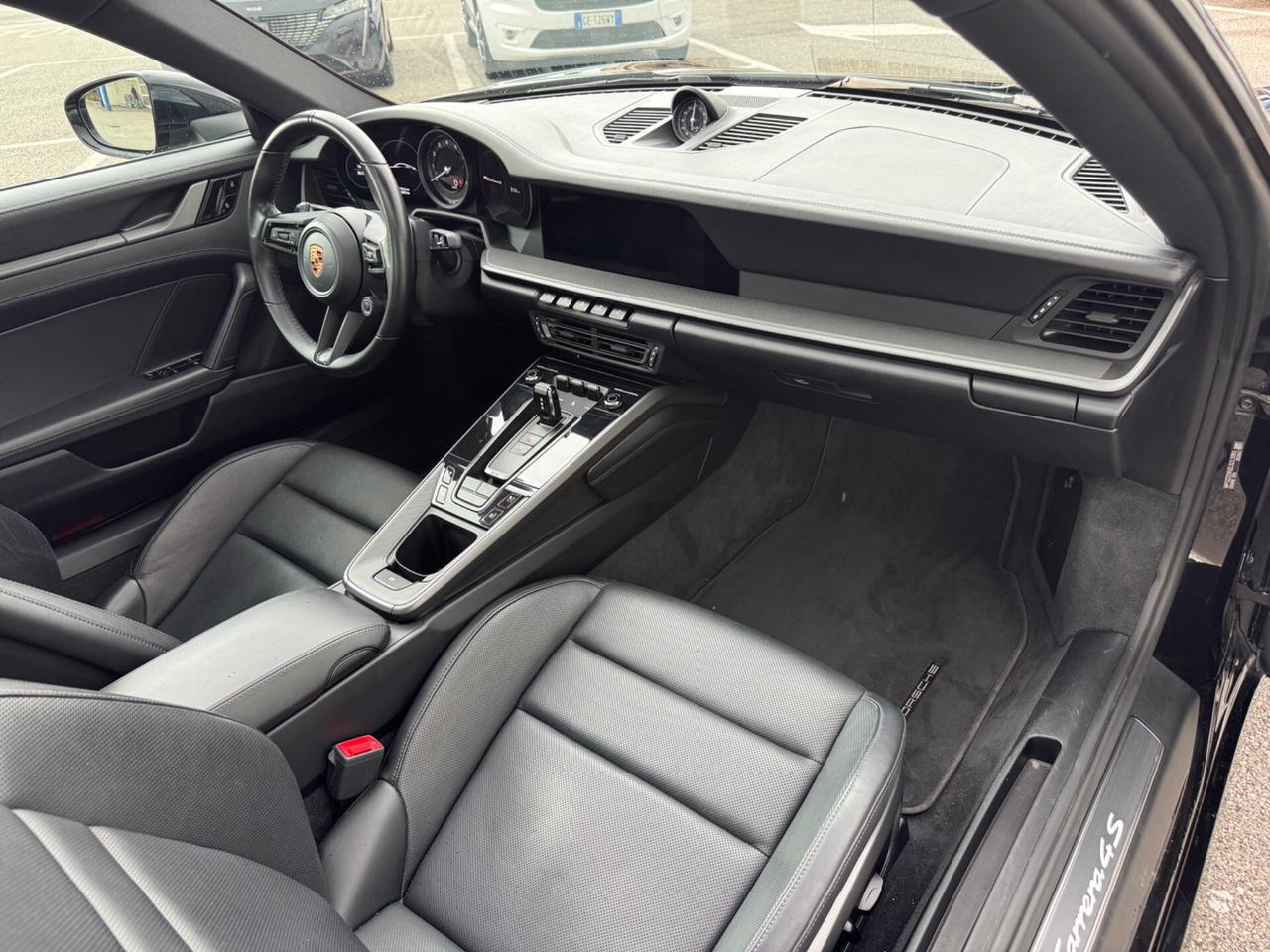 Porsche 911 Carrera 4S