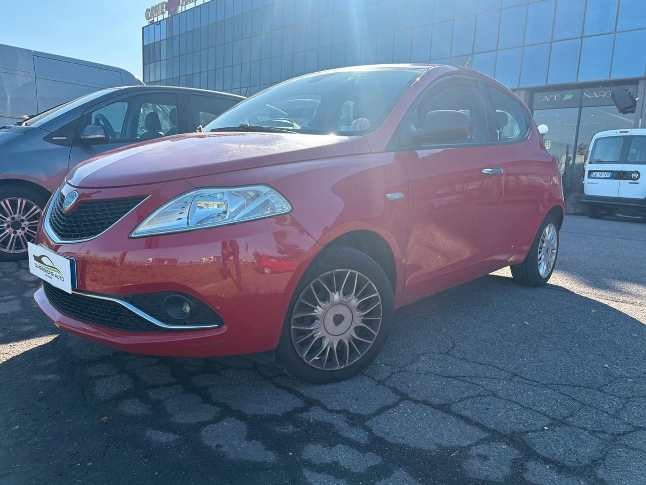 Lancia Ypsilon NEOPATENTATO UNICO PROP 1,2 69CV %P Platinum(51kw)