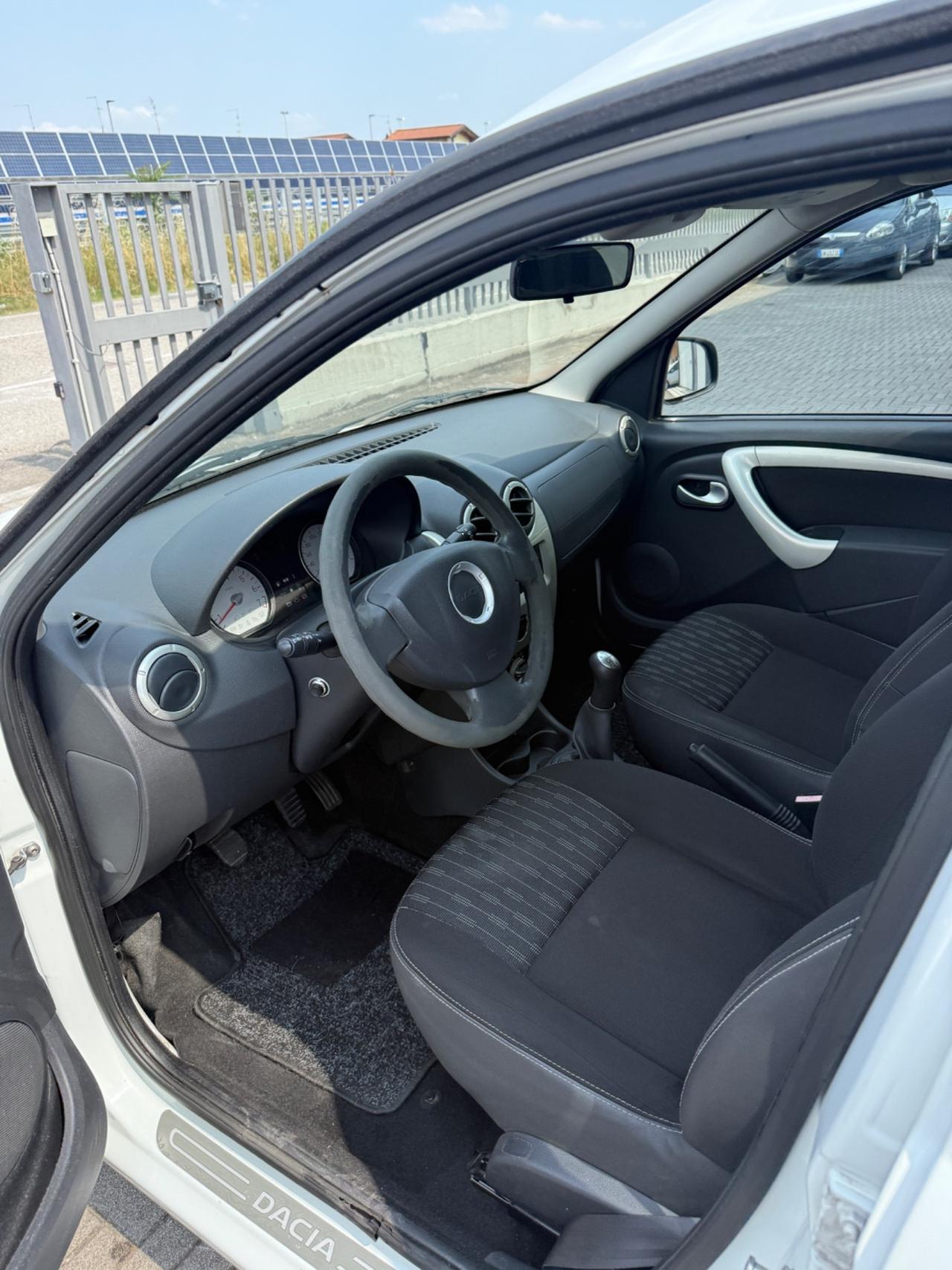 Dacia Logan MCV 1.5 dCi 90CV 5 posti Embleme
