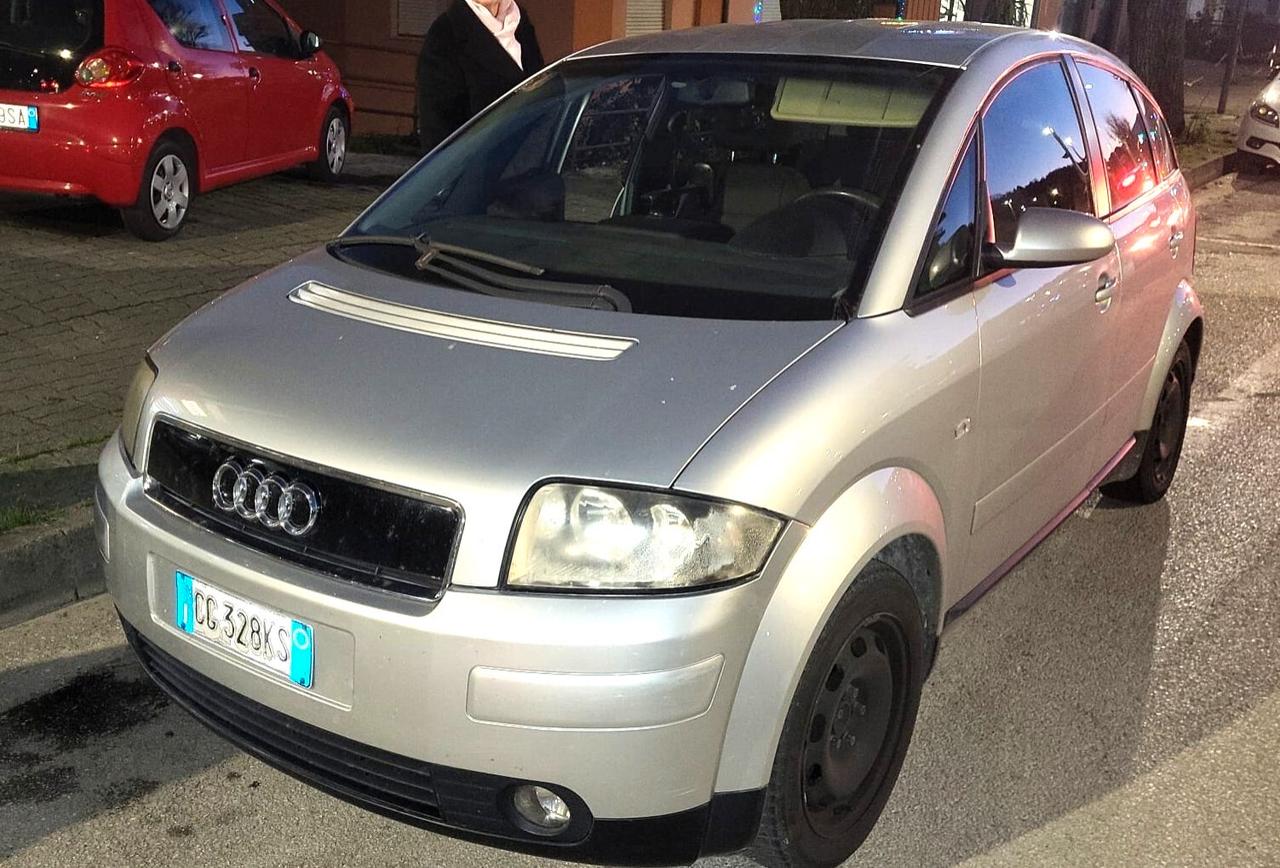 AUDI A2 1,4 TDI-UNICO PROPRIETARIO-FOTO 3 REVISIONI