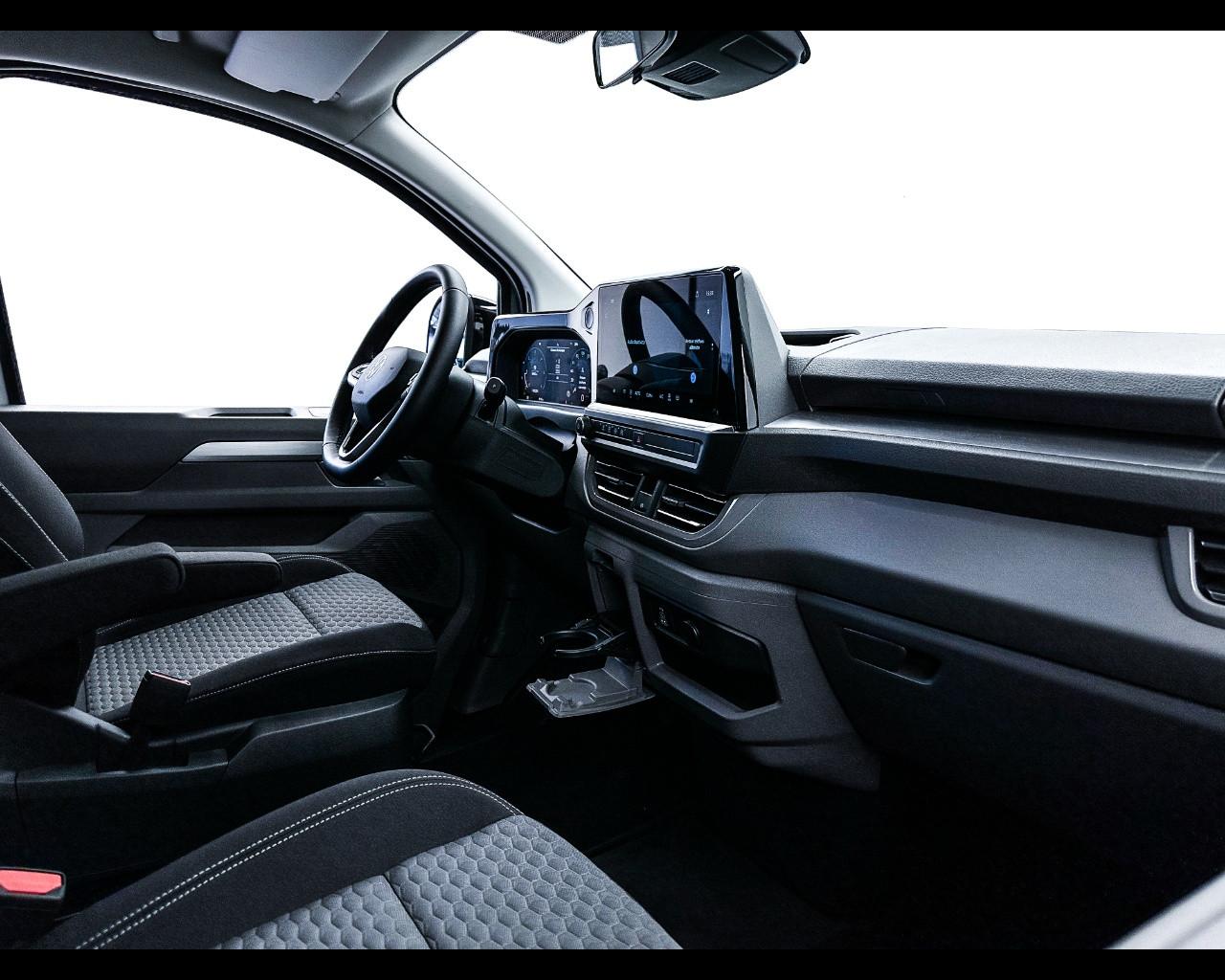 VOLKSWAGEN Caravelle 7ª '25-> - Caravelle 2.0 TDI 150CV PC Life