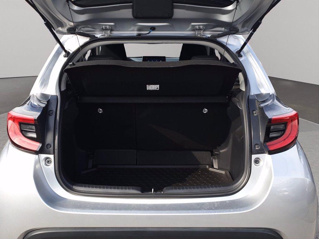 TOYOTA Yaris 1.5h trend del 2024