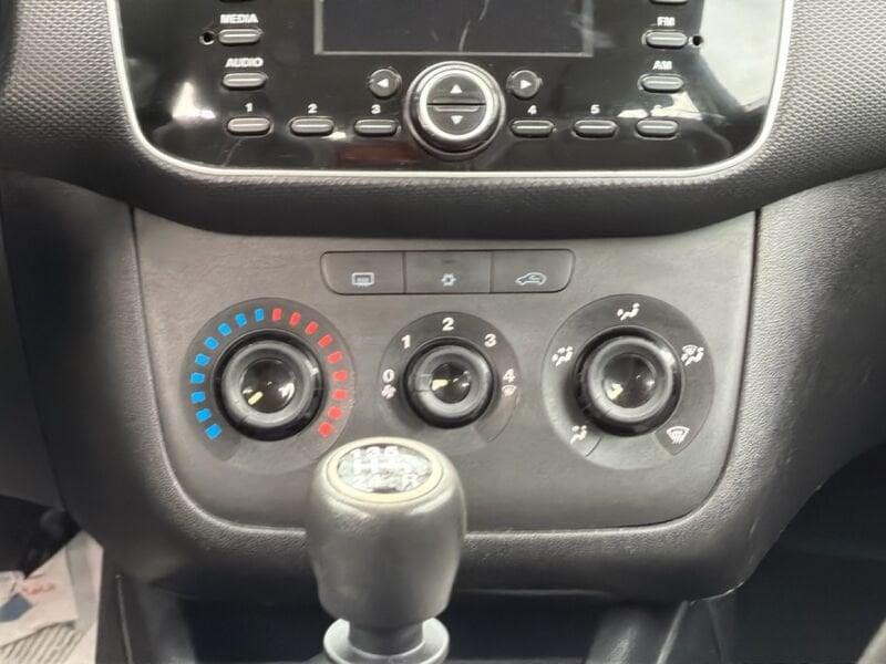 FIAT Grande Punto Grande Punto 5p 1.4 natural power Actual 77cv