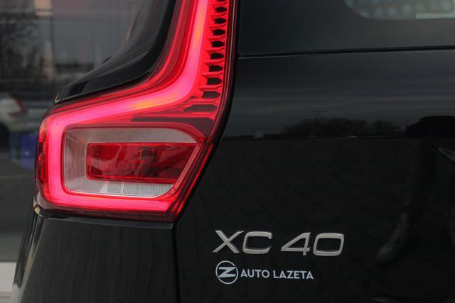 VOLVO XC40 D3