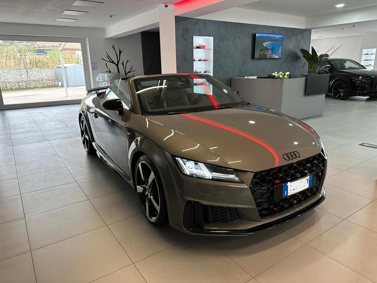 Audi TT Roadster 40 2.0 tfsi s-tronic S-line