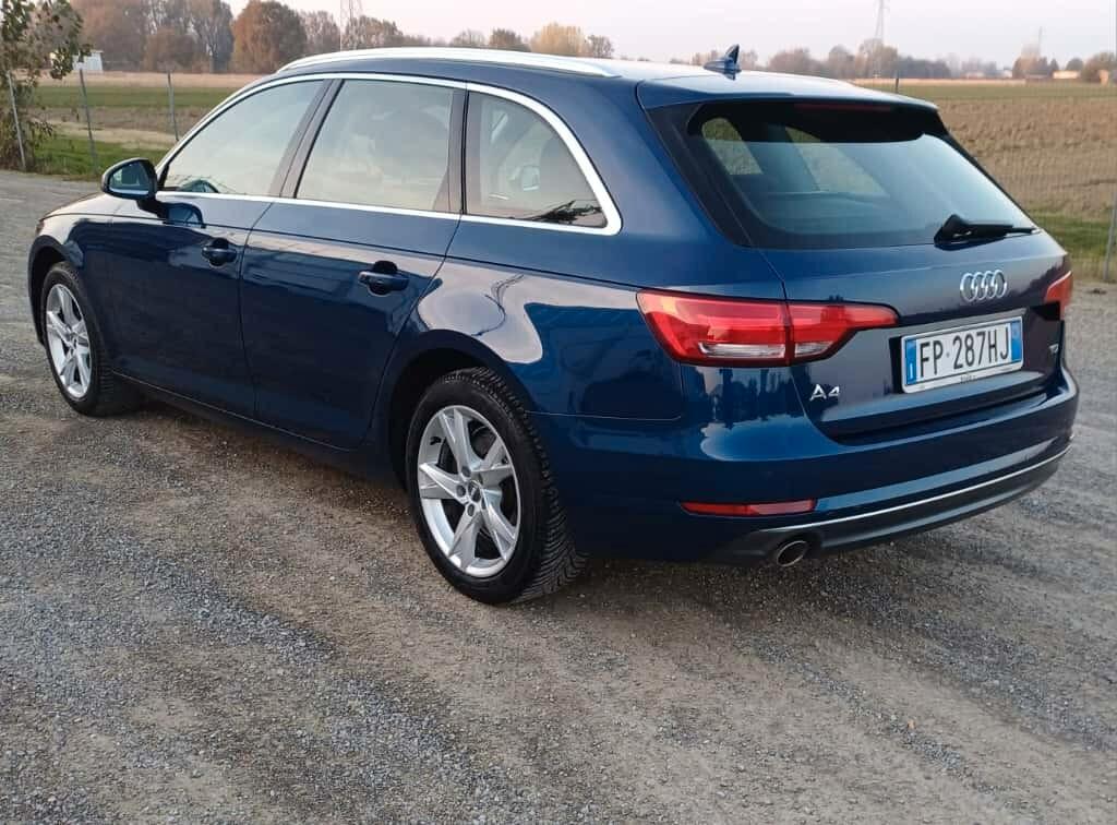 Audi A4 2.0 TDI 150 CV ultra S tronic Design