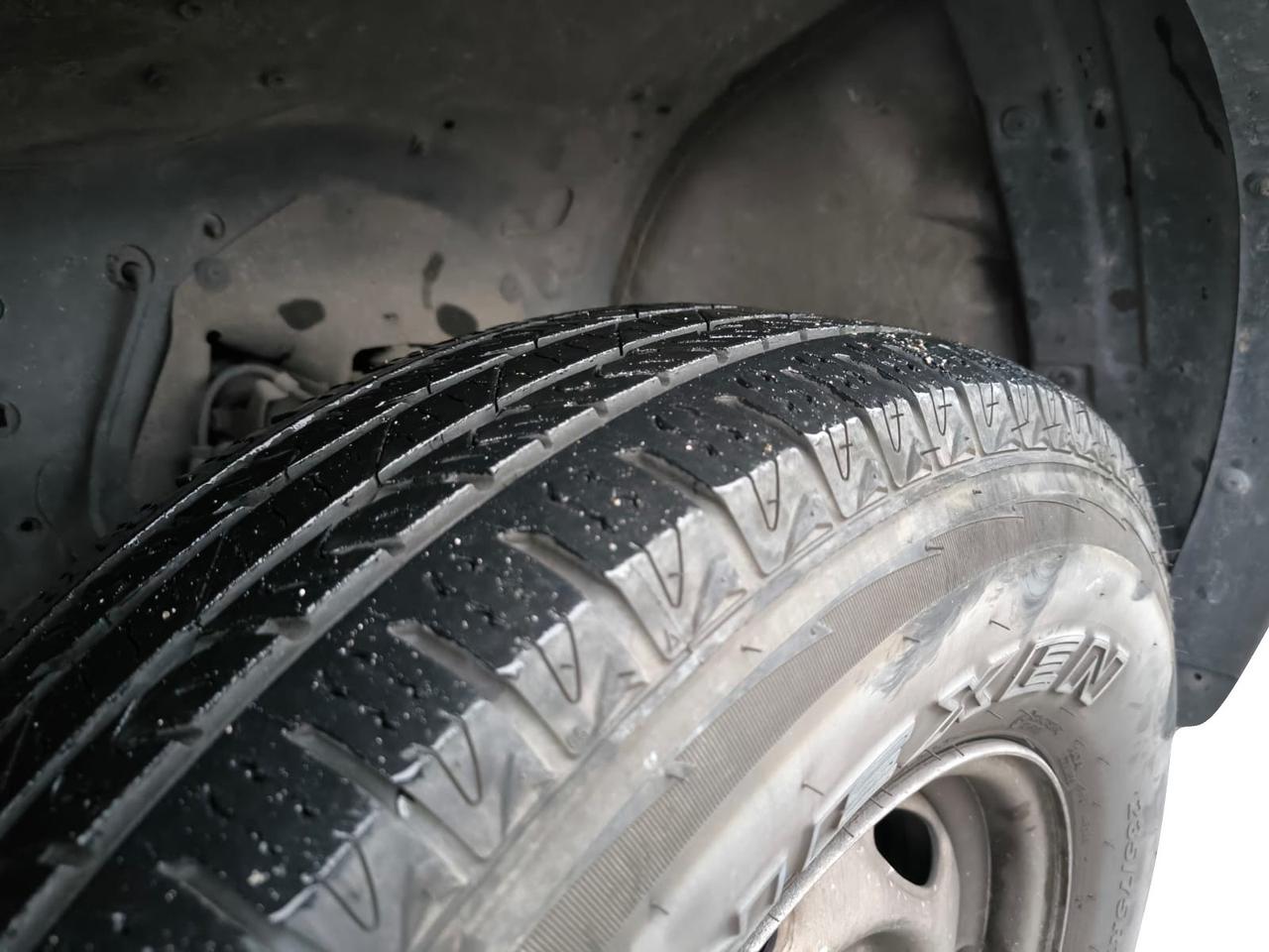 FORD RANGER 2.5 4X4 CON RIDOTTE PERFETTA