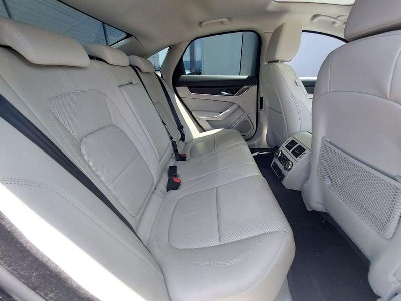 Jaguar XF 2.0 D 204 CV AWD aut. SE