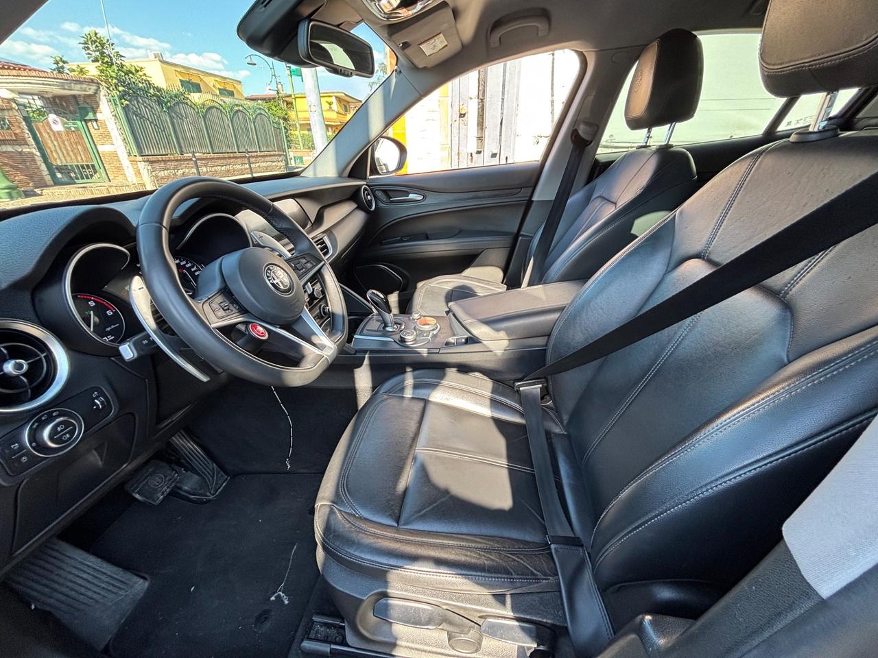 Alfa Romeo Stelvio 2.2 Turbodiesel 210 CV AT8 Q4 Business