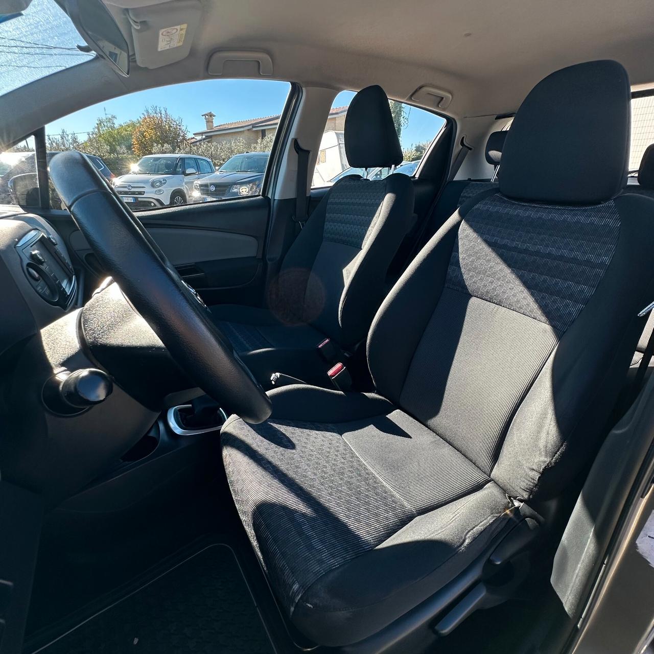 Toyota Yaris 1.4 D-4D 5 porte Lounge