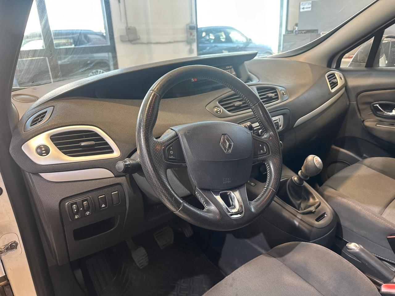 Renault Scenic Scénic 1.5 dCi 110CV EDC