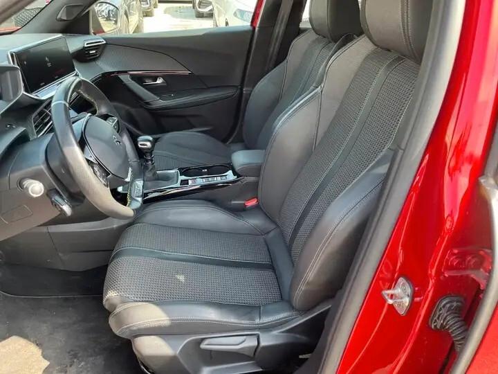 Peugeot 2008 PureTech 130 S&S GT