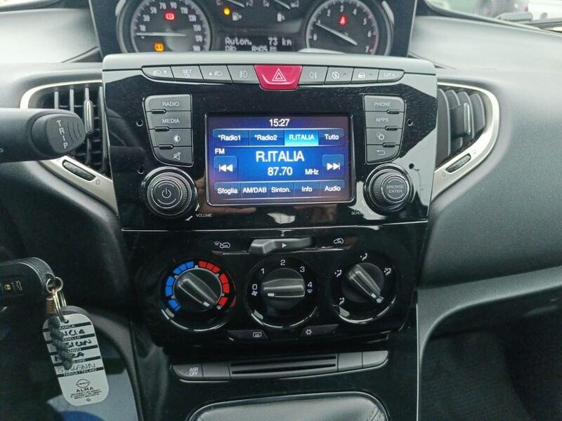 Lancia Ypsilon Ypsilon 1.0 FireFly 5 porte S&S Hybrid Ecochic Silver