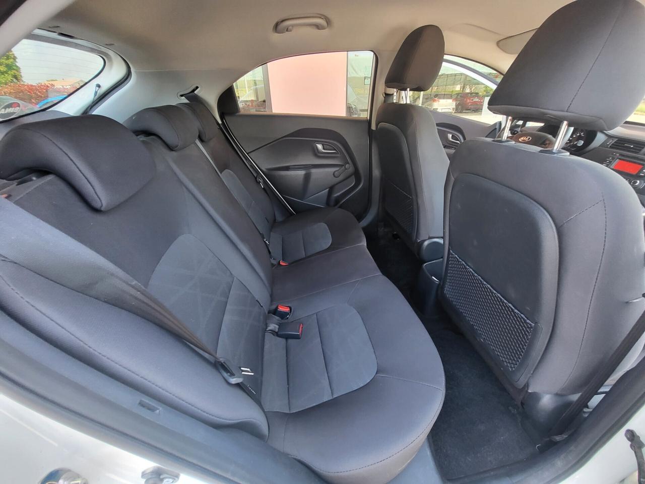 Kia Rio 1.2 CVVT 5p. Cool