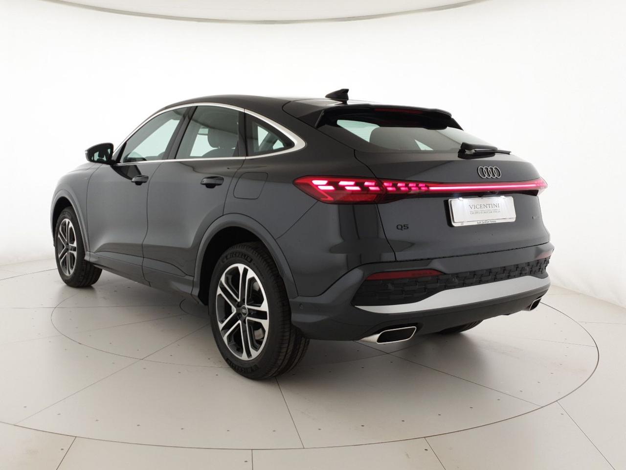 Spb 2.0e-hybrid 299CV quattro Str Business Advance