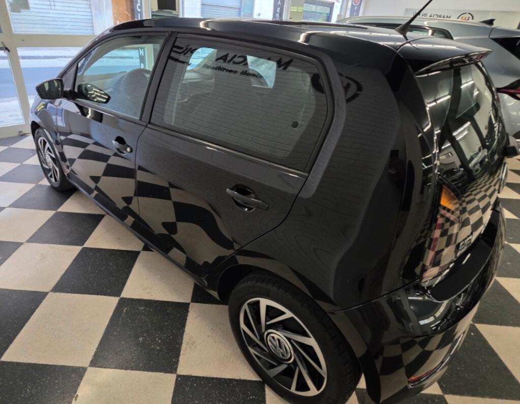 Volkswagen up! 1.0 75 CV 5p. move