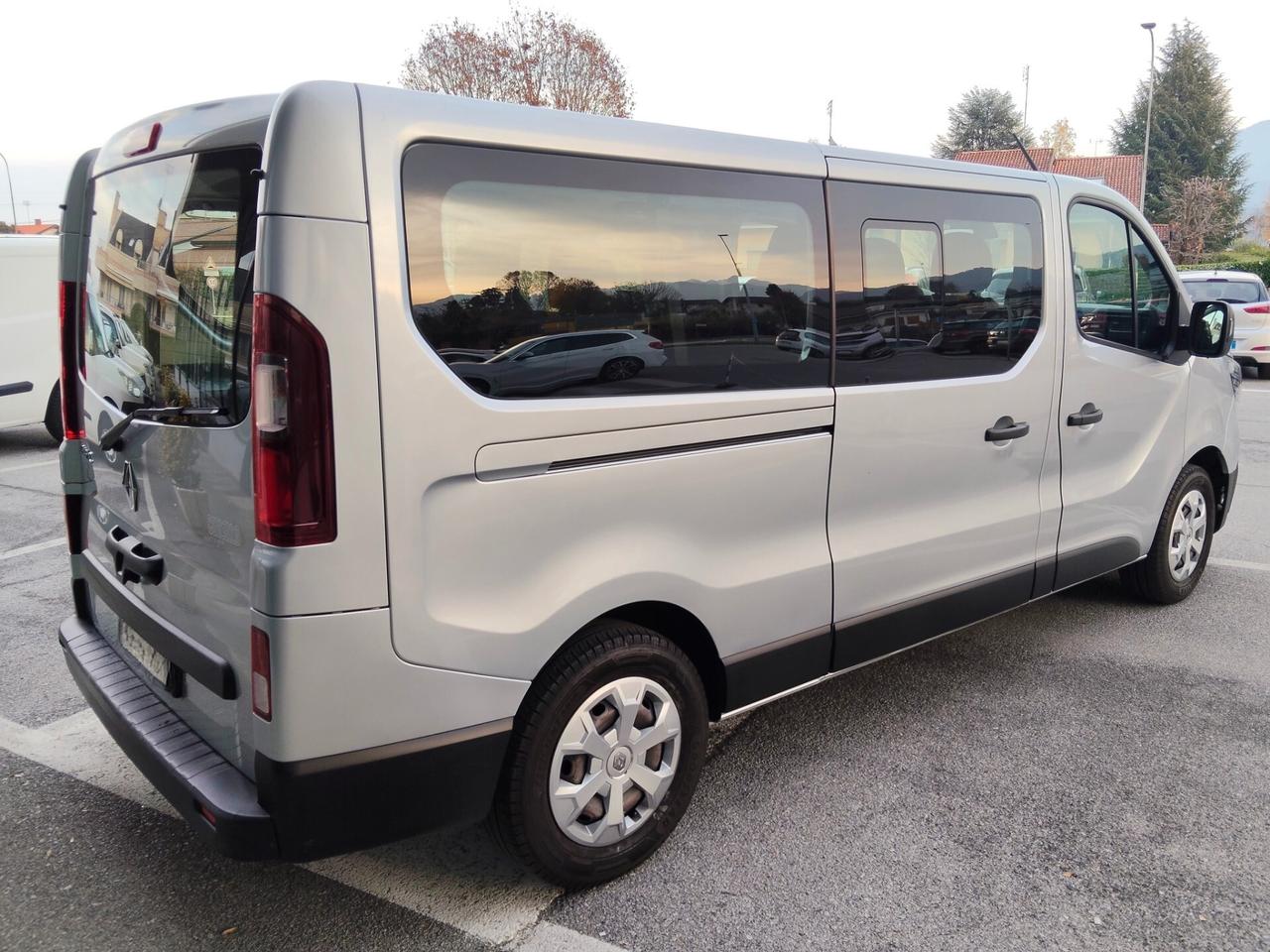 Renault Trafic 2.0dci 150cv 9 posti passo lungo 2022
