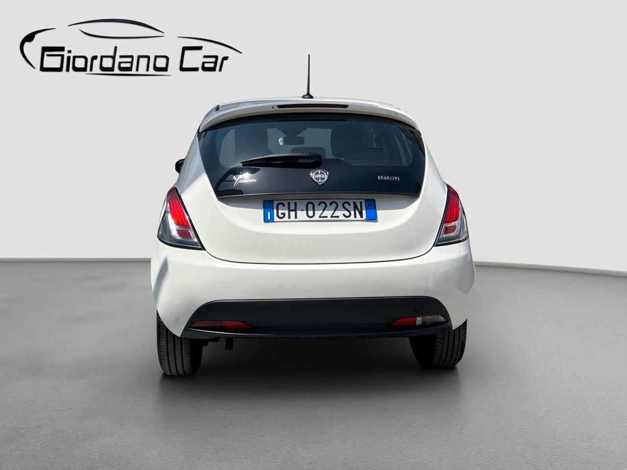 Lancia Ypsilon 1.0 FireFly 5 porte S&S Hybrid Ecochic A. Ferretti