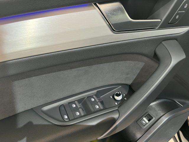 AUDI Q5 SPB Sportback 40 TDI quattro S line Identity Black