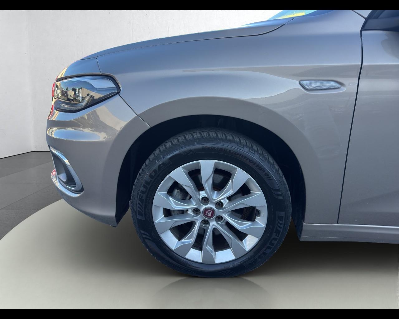 FIAT Tipo (2015-->) - Tipo 1.3 Mjt S&S SW Business