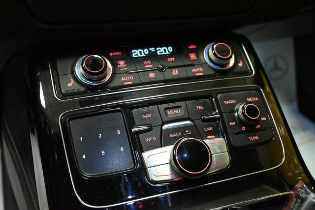 AUDI A8 V6 3.0 TDI Q.TIP.NAVI 20'BOSE TEL RISC.20"CAM FULL