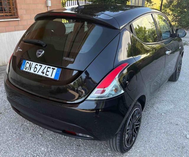 LANCIA Ypsilon 1.0 FireFly 5 porte S&S Hybrid Gold