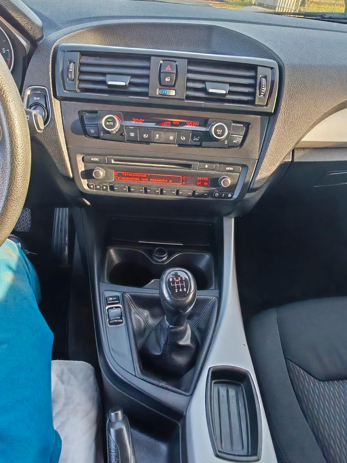 Bmw 116 116d 5p. Urban