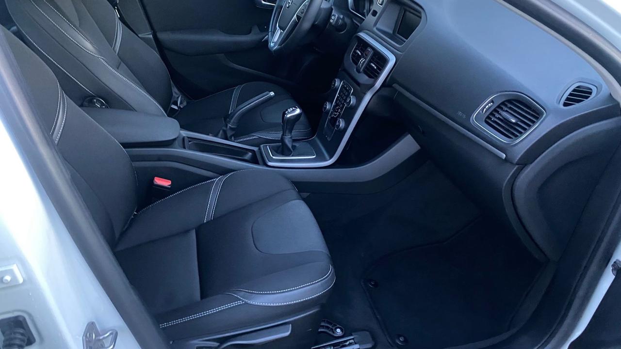 Volvo V40 D2 Business Plus