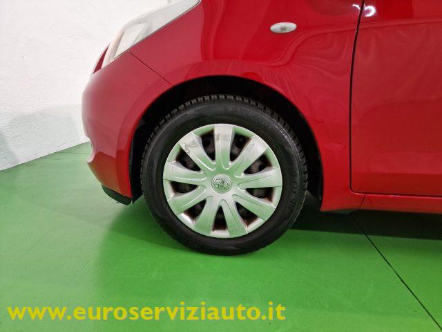 TOYOTA Yaris 1.3 5 porte Sol