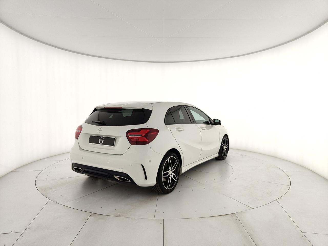 Mercedes-Benz A 180 Premium my16