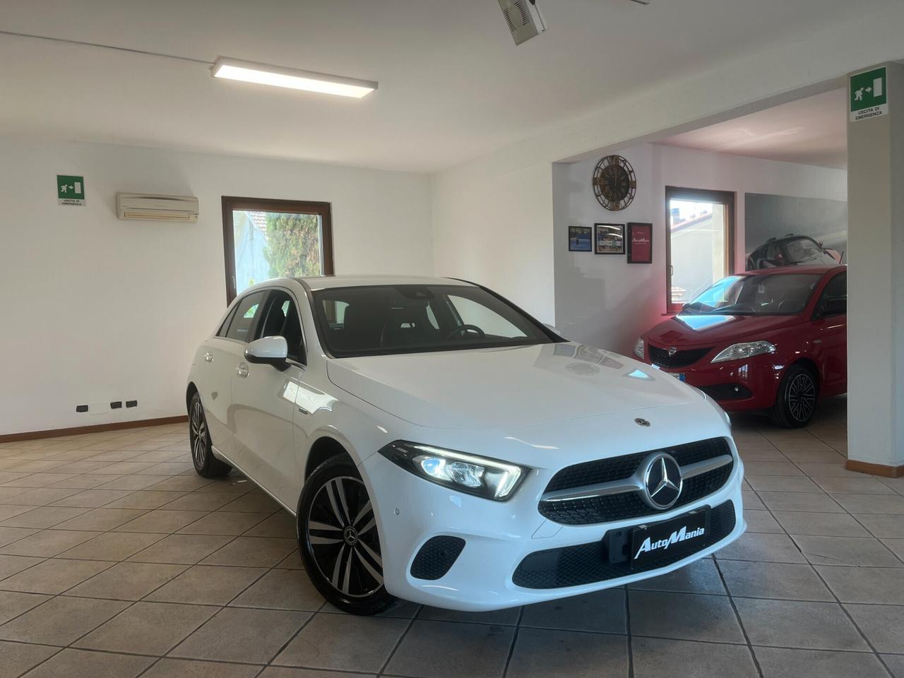 Mercedes-benz A 250 e Automatic EQ-Power Sport