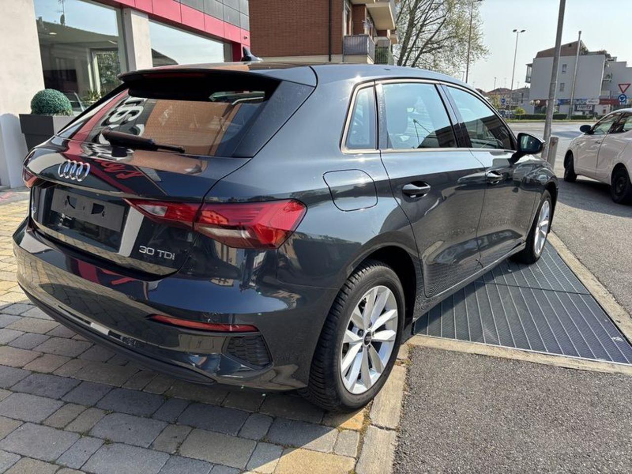 Audi A3 SPB 30 TDI Business NAVI-LED-PHONE APP