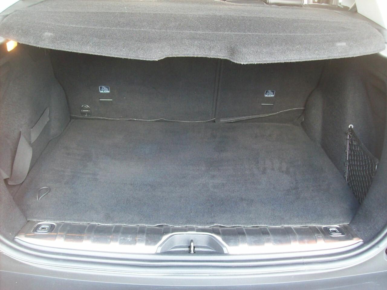 PEUGEOT 2008 1.6 HDI CV.100 Allure "2015"