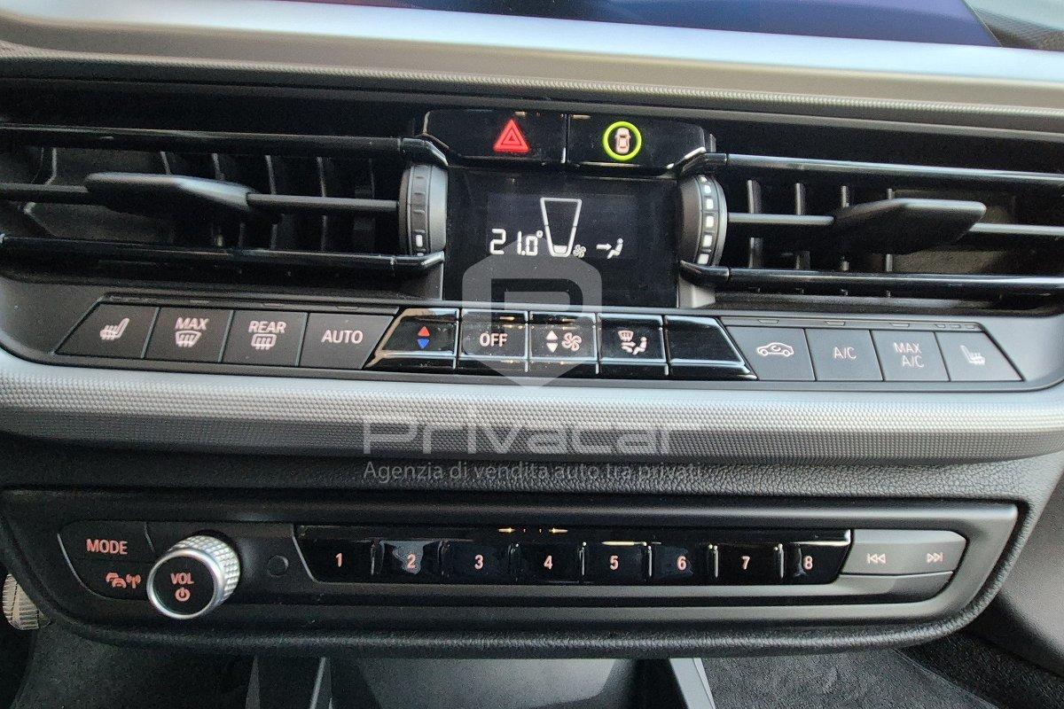 BMW 118i 5p. Business Advantage