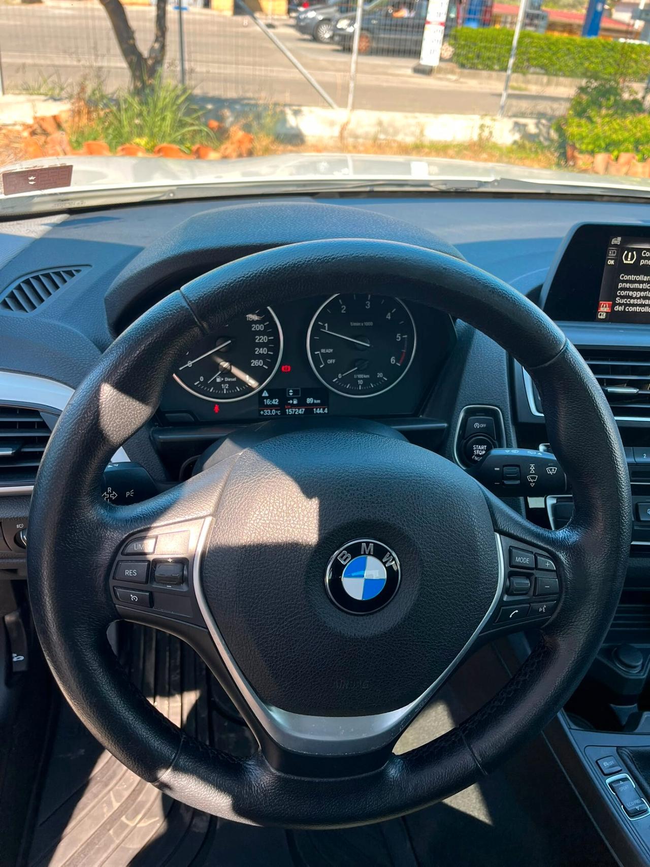 Bmw 118 118d 5p. Urban