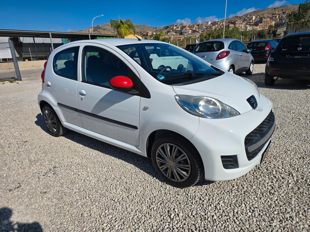 Peugeot 107 1.0 68CV 5p. Sweet Years