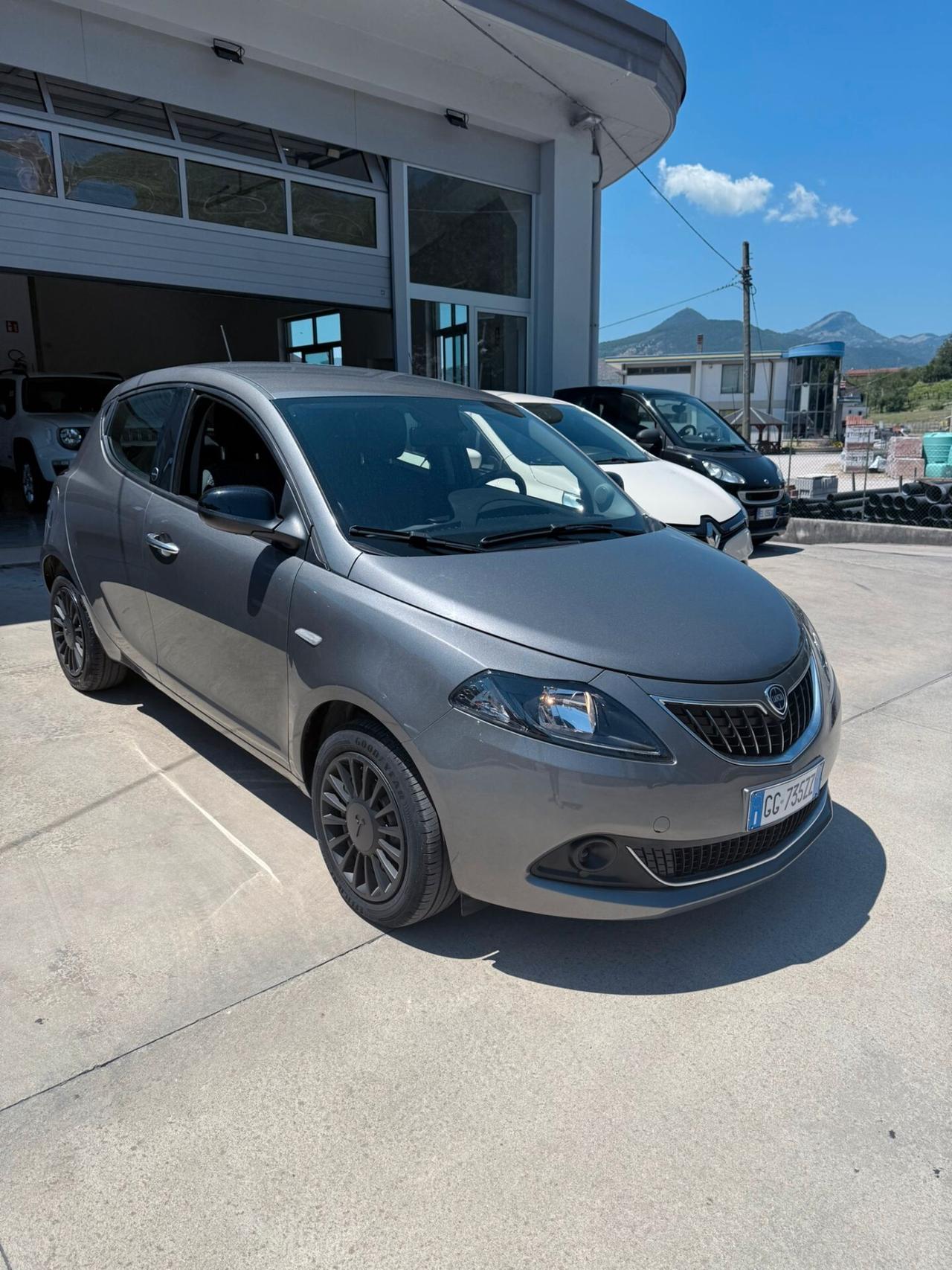 Lancia Ypsilon 1.0 FireFly 5 porte S&S Hybrid Ecochic Gold