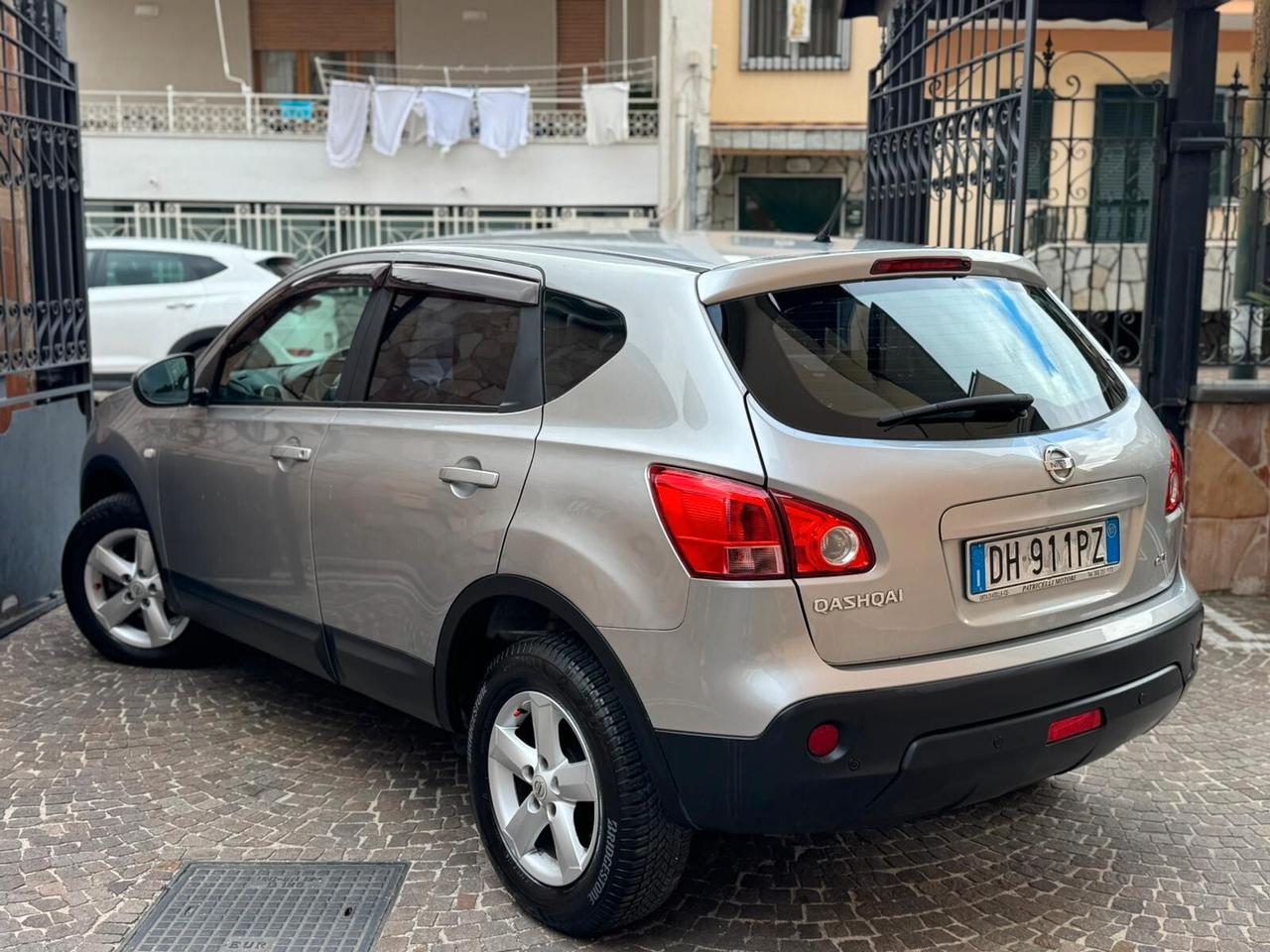 Nissan Qashqai 2.0 dCi DPF Tekna