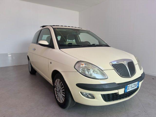 LANCIA Ypsilon 1.2 16V Platino