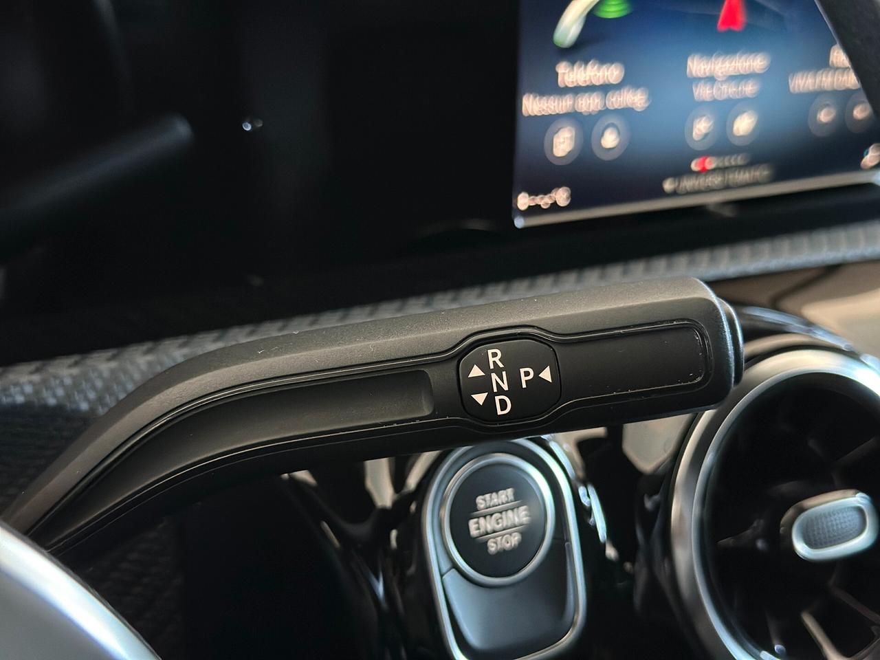 Mercedes-Benz A 250 e PHEV Sport auto