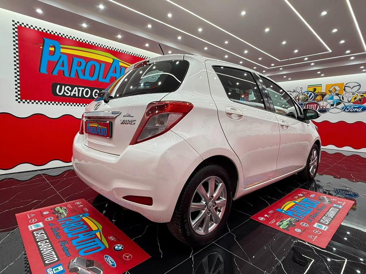 Toyota Yaris 1.4 D-4D 90cv Lounge - 2012