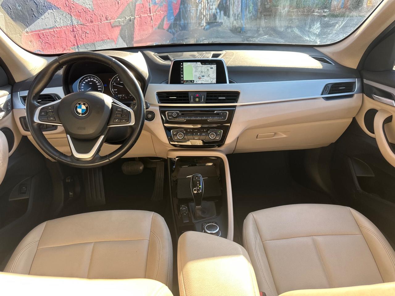 BMW X1 S-DRIVE 18d AUT/NAVI/LED/R.CAMERA/UNIPRO