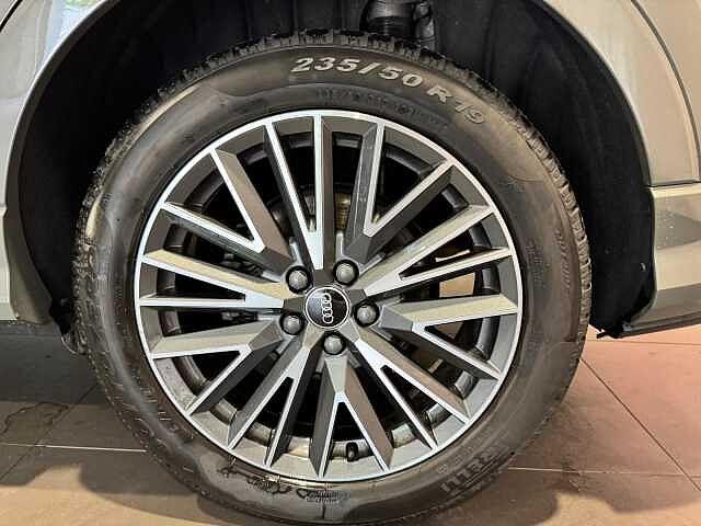 Audi Q3 35 TDI quattro S tronic S line edition
