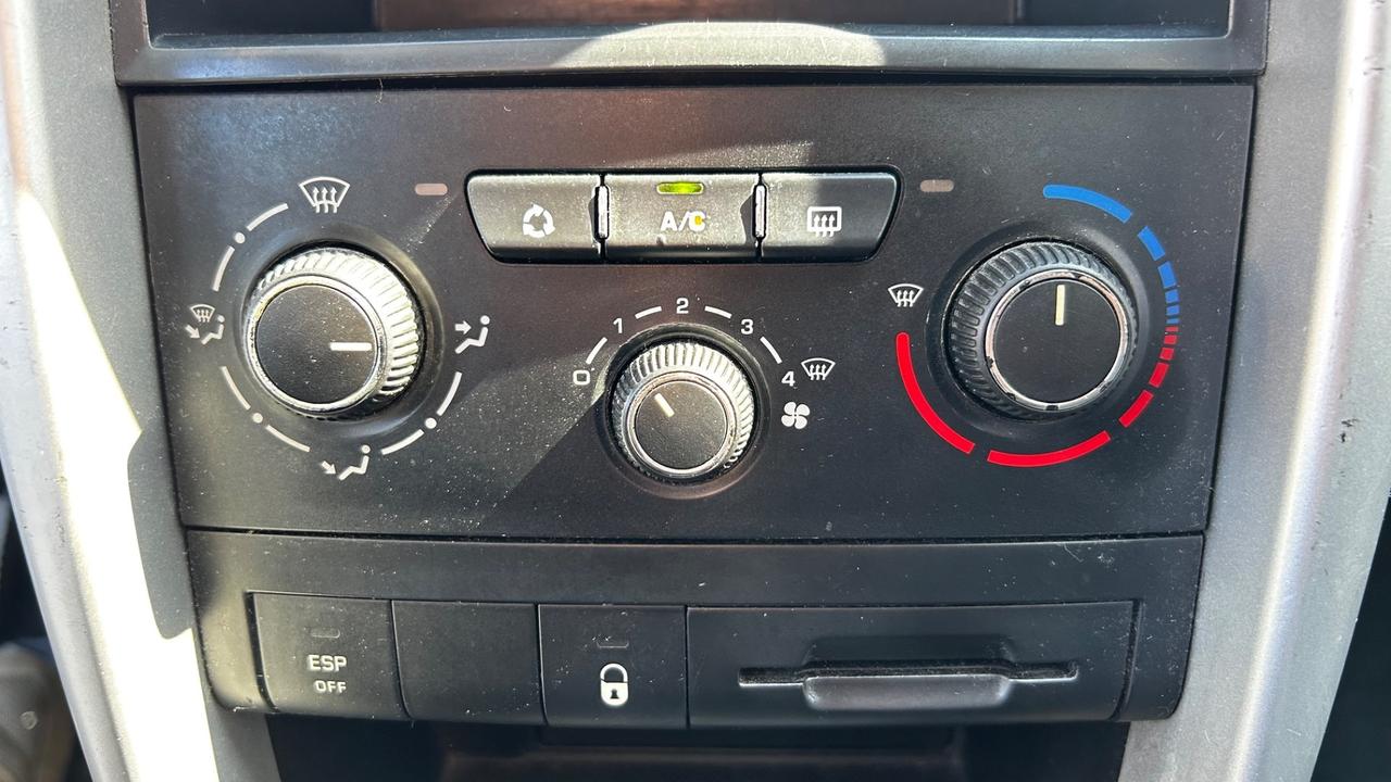 Peugeot 207 1.4 HDi 70CV 5p.