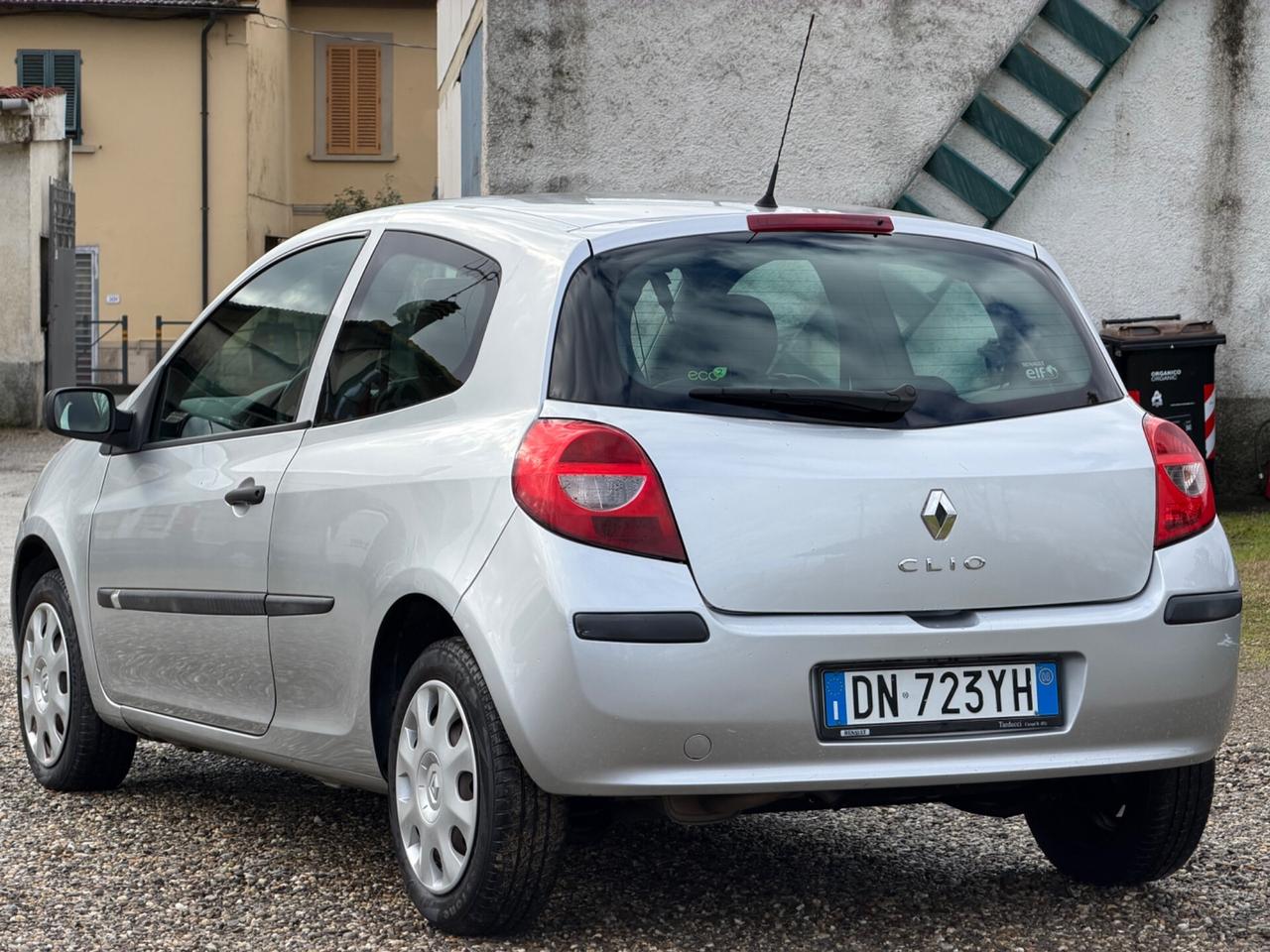 Renault Clio 1.2 16V 3 porte Dynamique