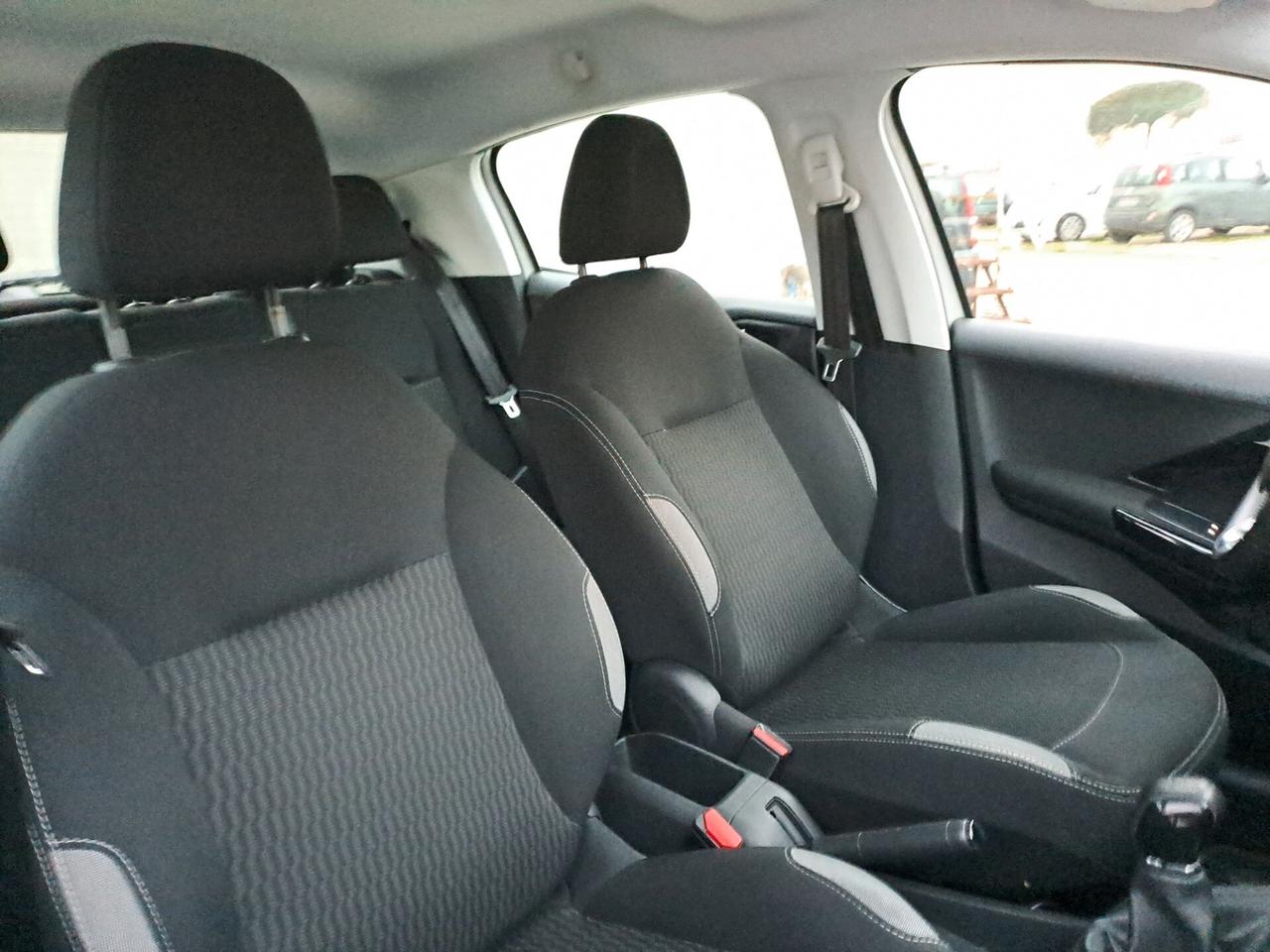 Peugeot 208 BlueHDi 75 5 porte Allure 2016