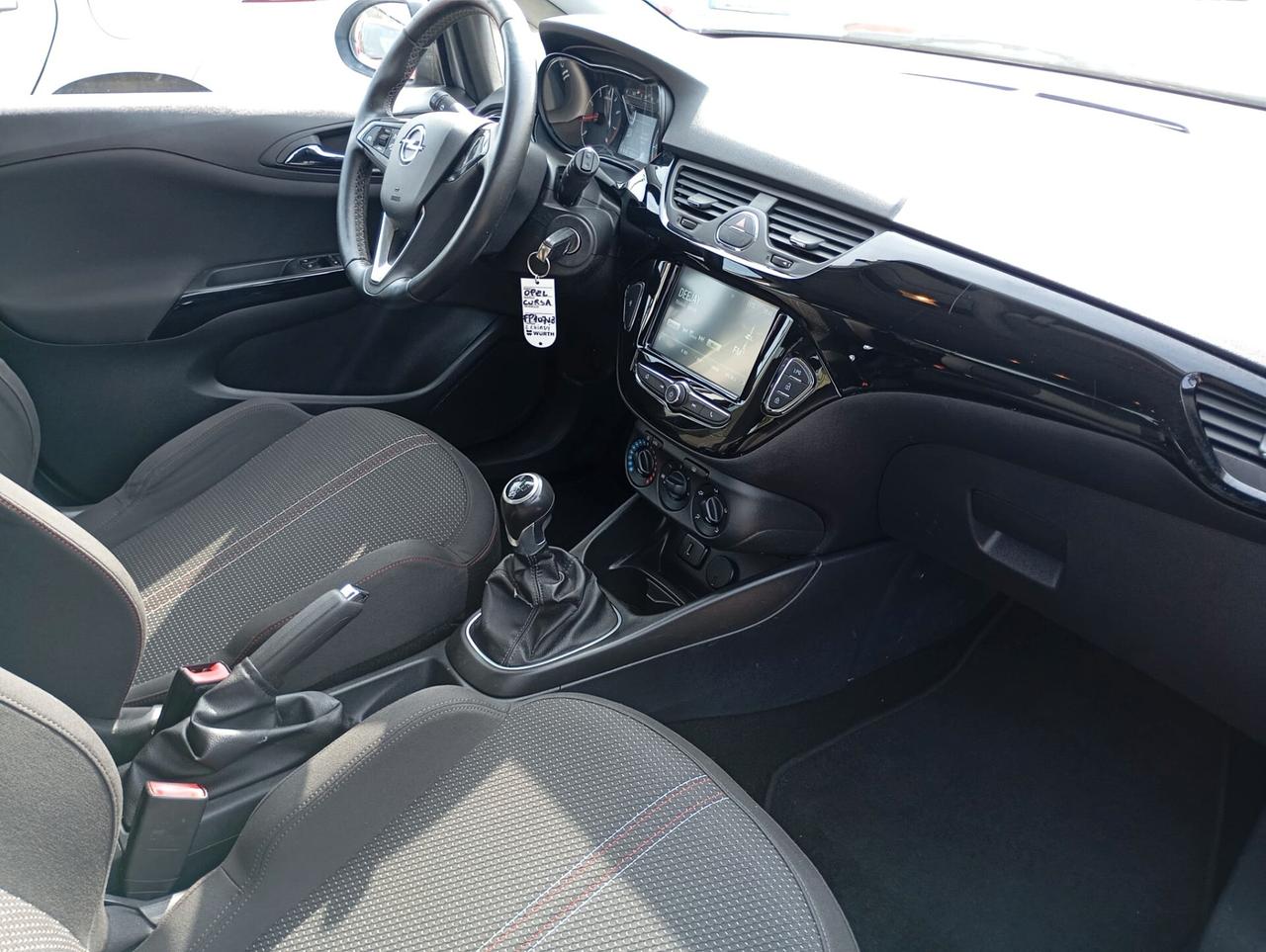 Opel Corsa 1.4 90CV GPL Tech Black Edition