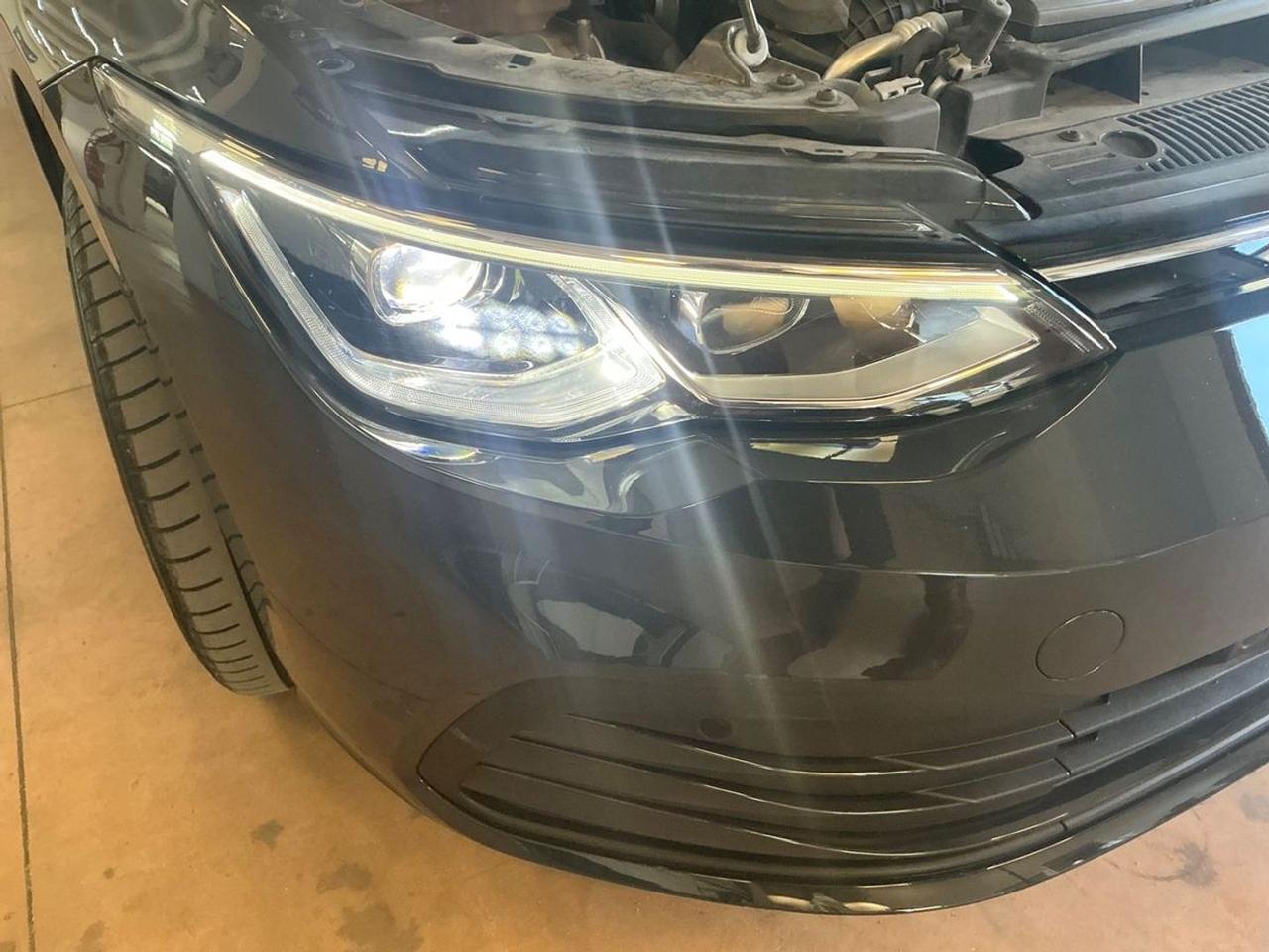 Volkswagen Golf 1.5 TSI Life #11539