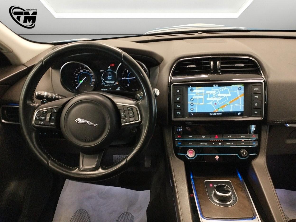 Jaguar F-Pace 2.0 D 180 CV AWD aut. Prestige