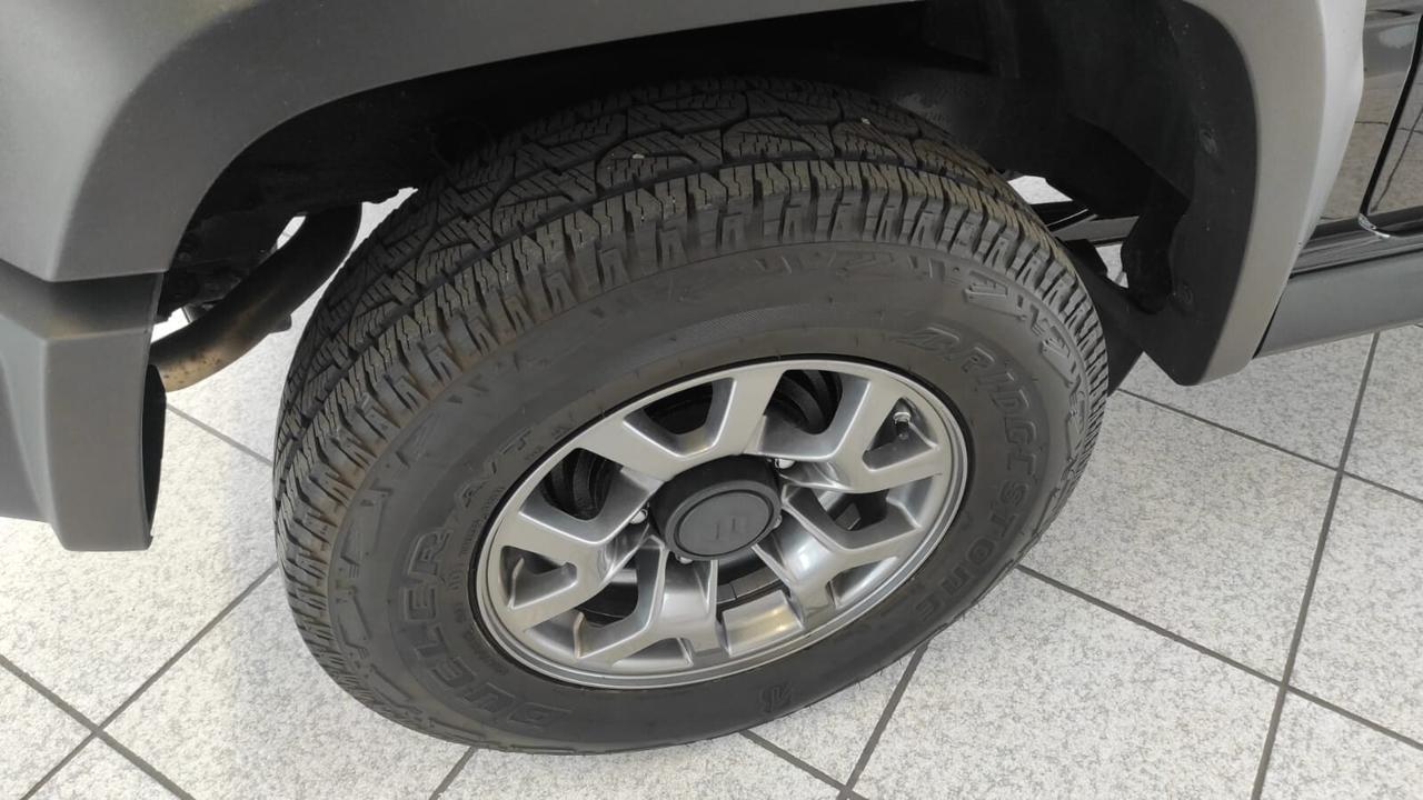 SUZUKI JIMNY 1.5 BENZINA 102CV 4 POSTI GANCIO TRAINO